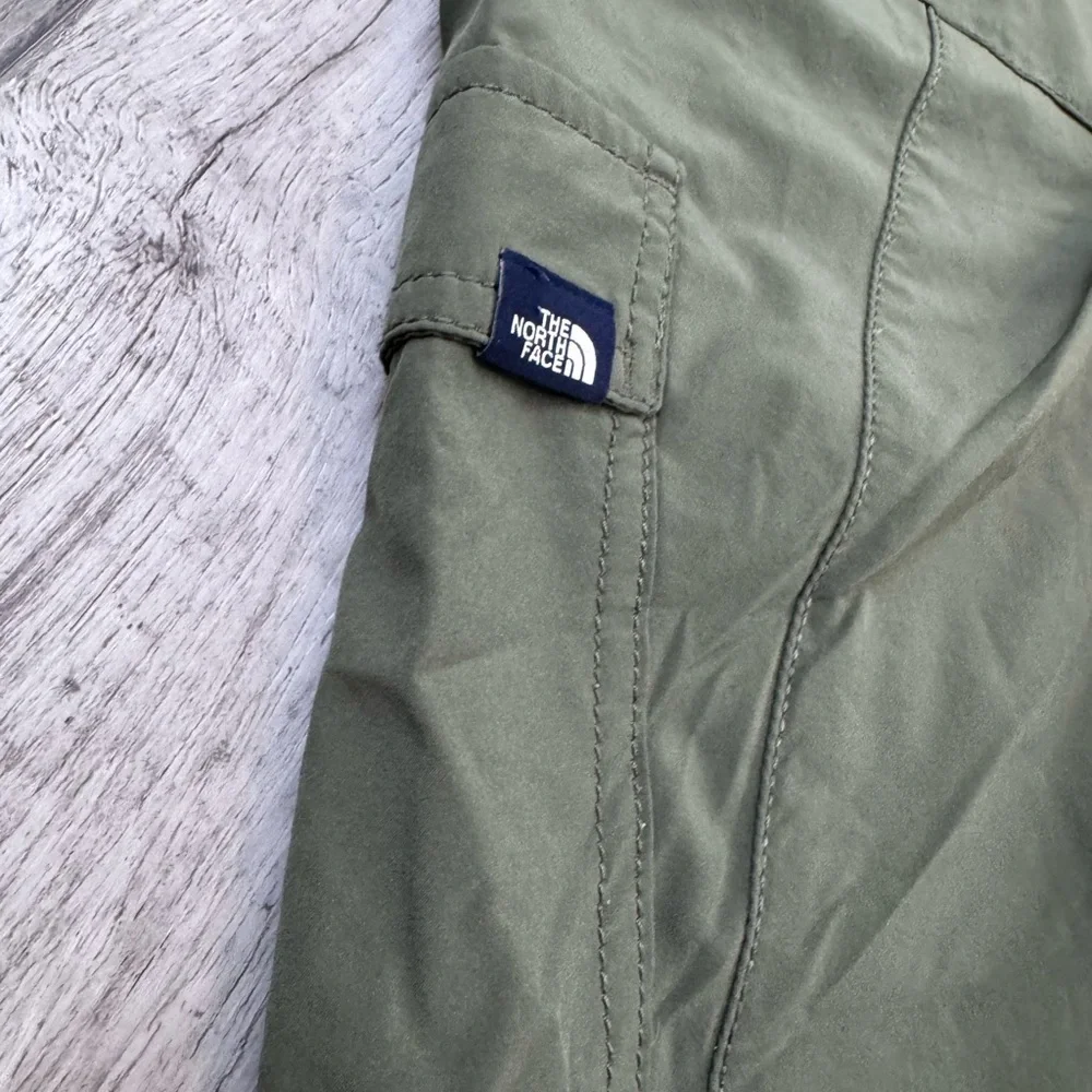 The North Face Drawstring Green Crop Capri Hiking Pants Women's Size 2 - Picture 8 of 8